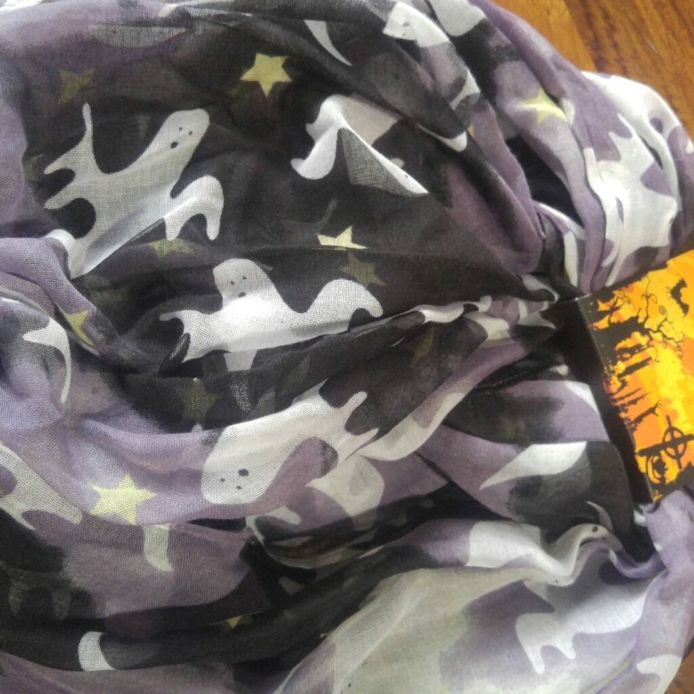 Ghost Infinity Scarf